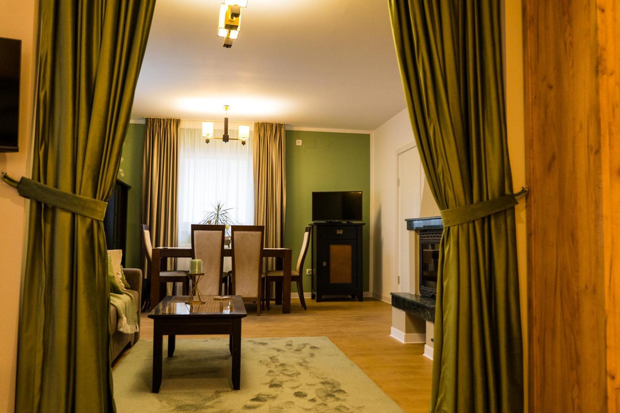 Aristocratic Home براشوف المظهر الخارجي الصورة